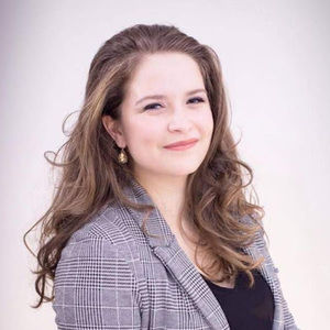 Meet your Posher, Hannah